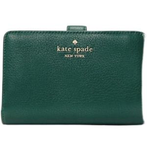 Kate Spade ♠️ bifold leather wallet 💚 color not available anymore